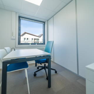 Bureau privé 7 m² 1 poste Coworking Place Marie Curie Annecy 74000 - photo 3